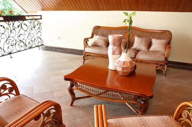 Hotel Wasik Krogulcza Bagian luar foto