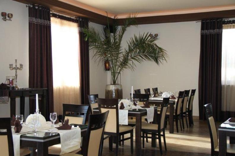 Hotel Wasik Krogulcza Bagian luar foto